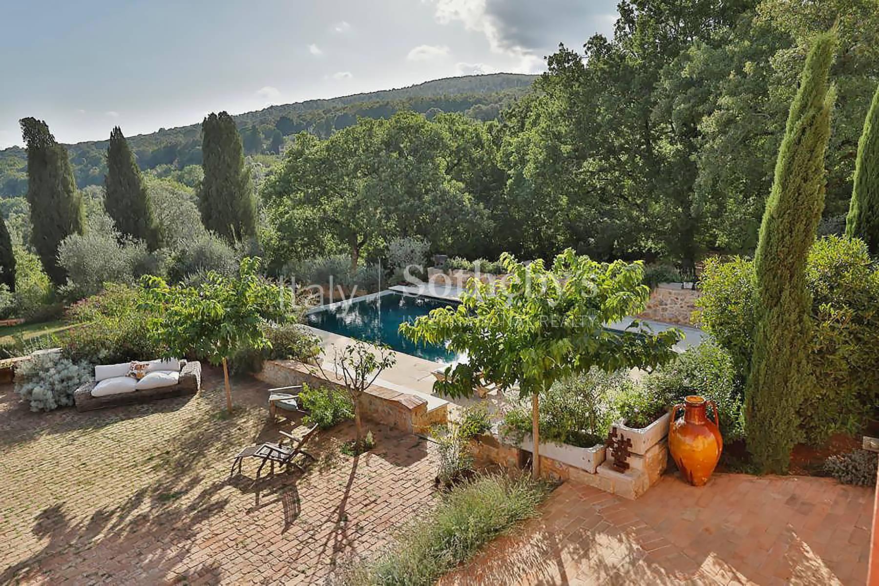 Luxurious 6 bedroom villa with pool near Siena - 4