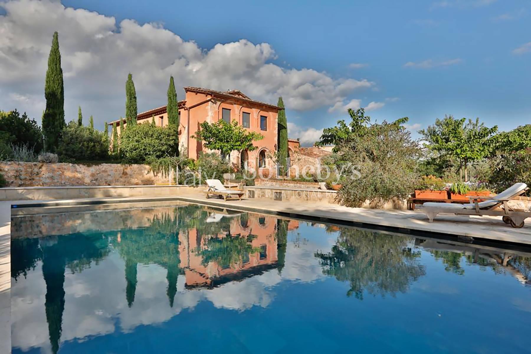 Luxurious 6 bedroom villa with pool near Siena - 3