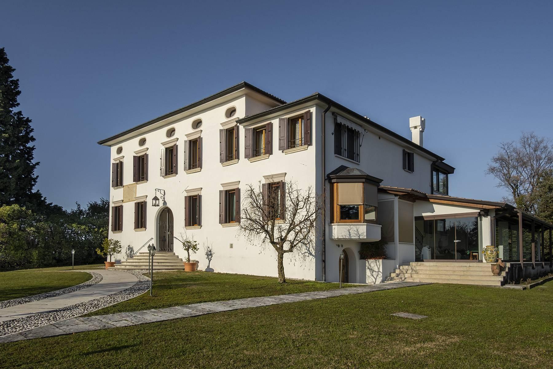 Elegant restored hillside villa with olive grove and outbuildings - 1