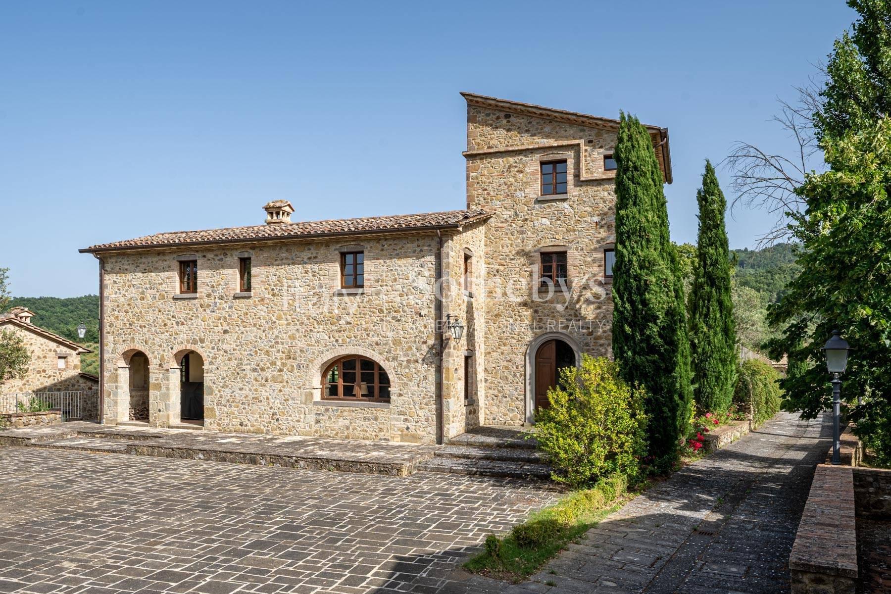 Medieval hamlet transformed into Luxury Residences - 35