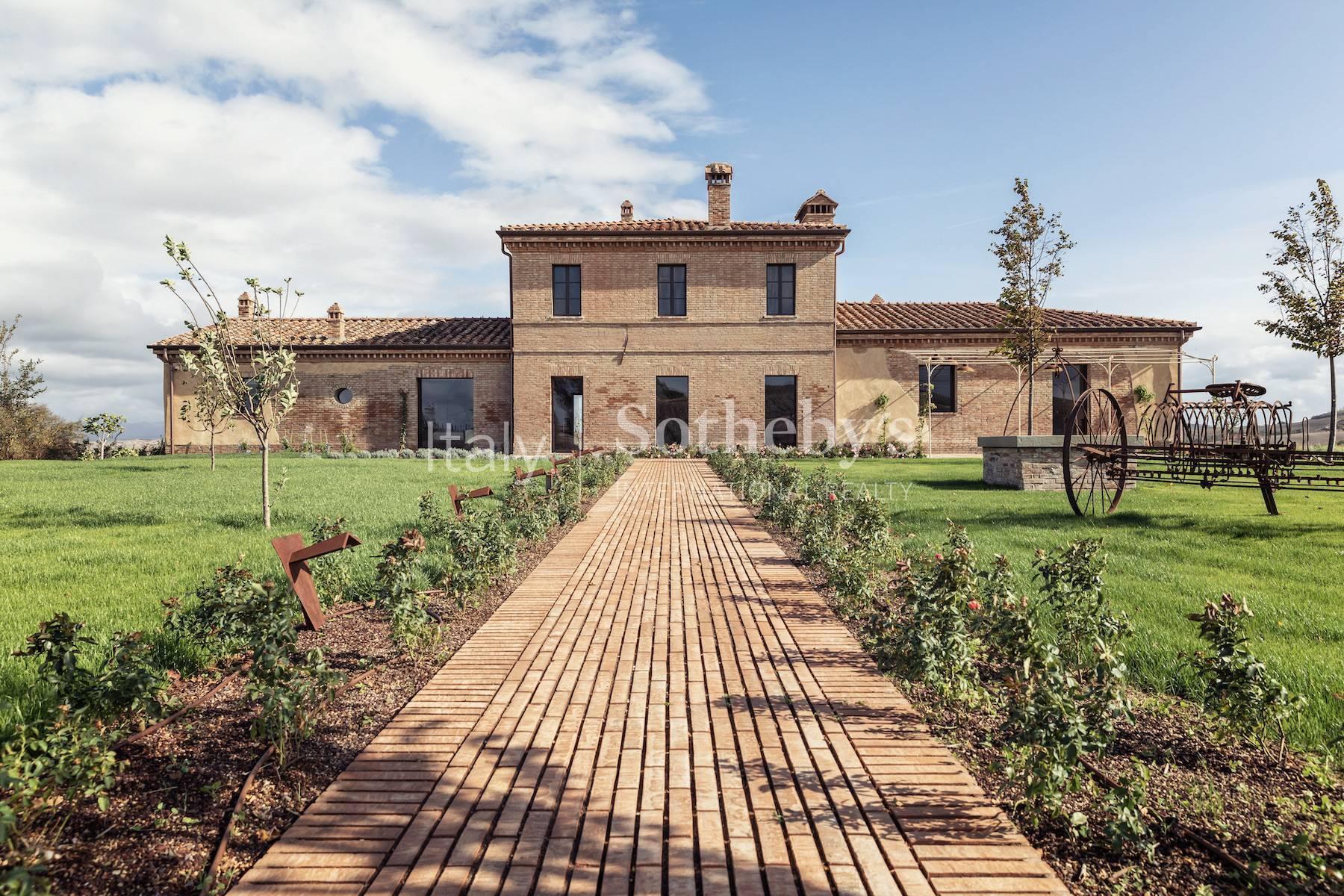 Splendida proprietà in collina nel cuore della Toscana con vista a 360 gradi - 2