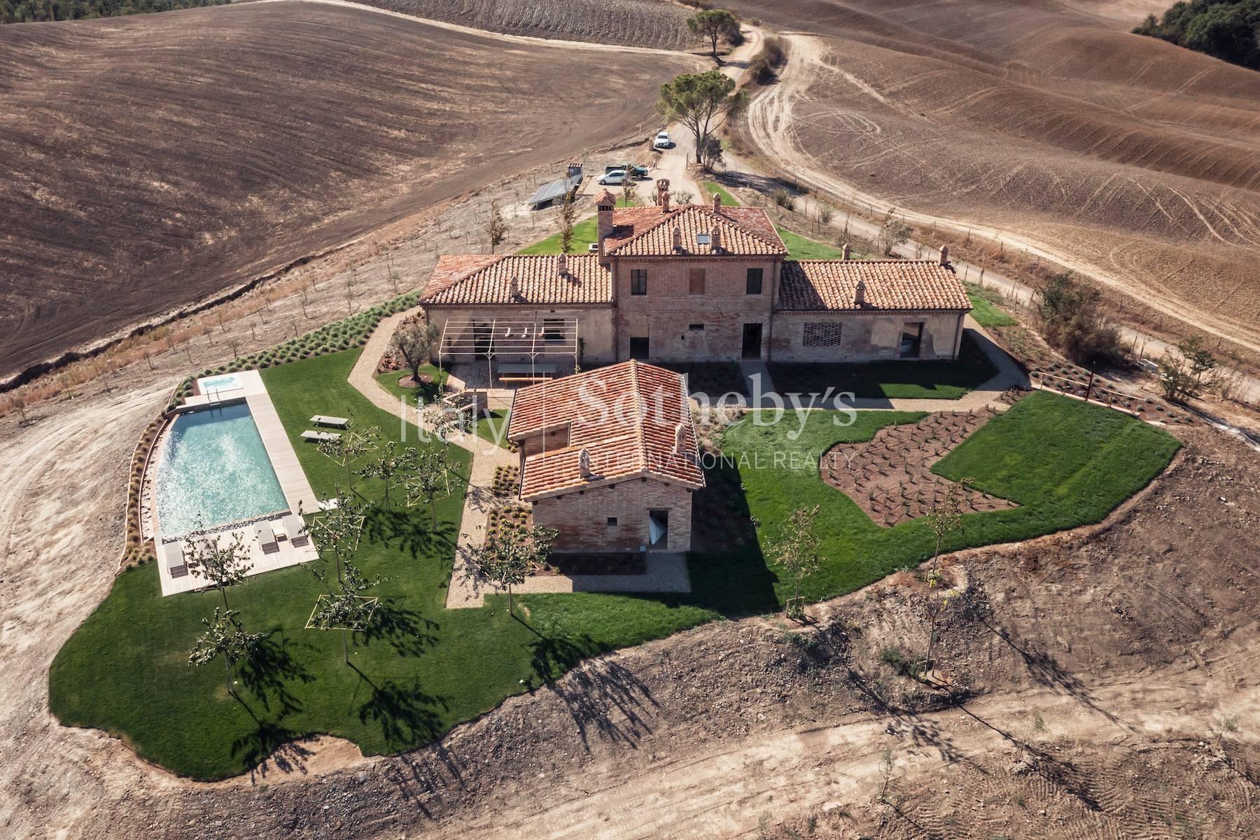 Splendida proprietà in collina nel cuore della Toscana con vista a 360 gradi - 3