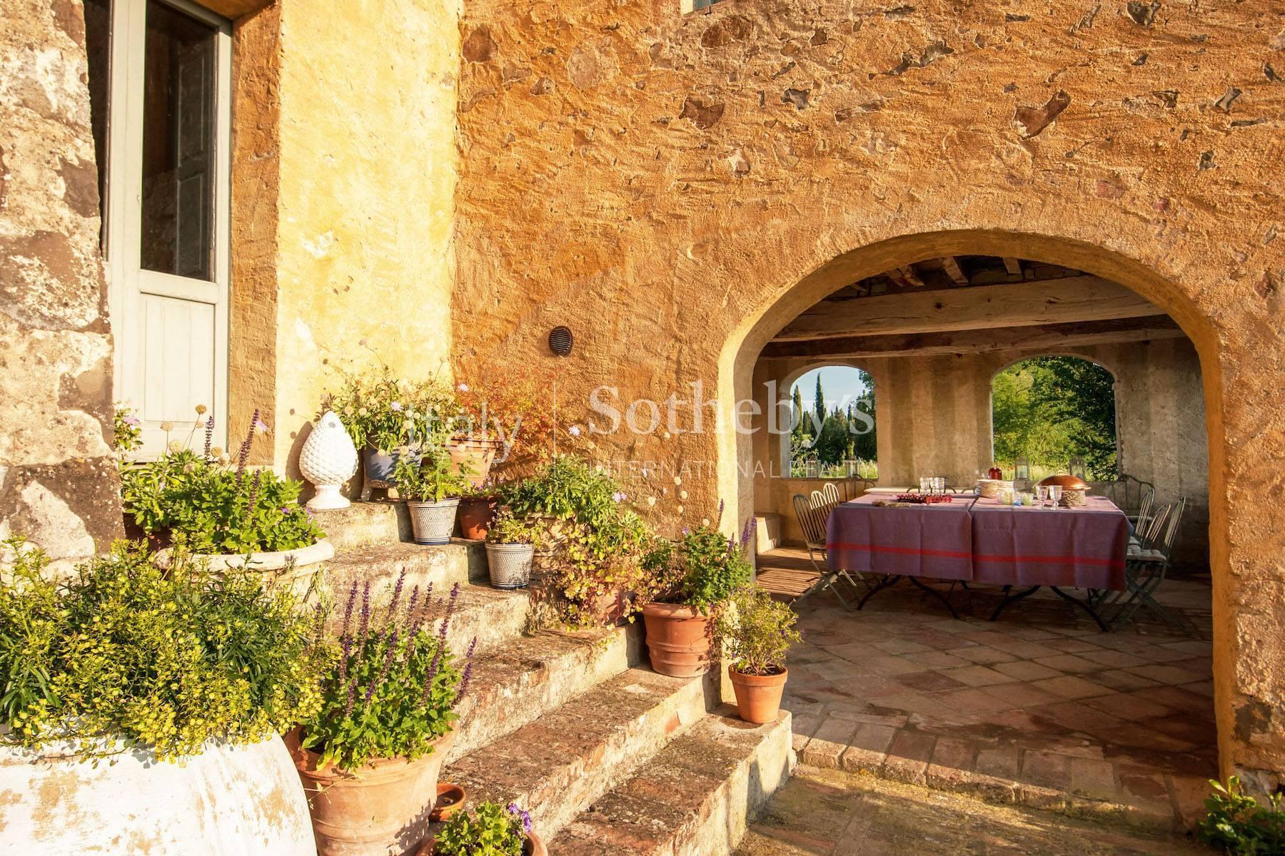 A charming Tuscan villa in the heart of Montalcino - 25