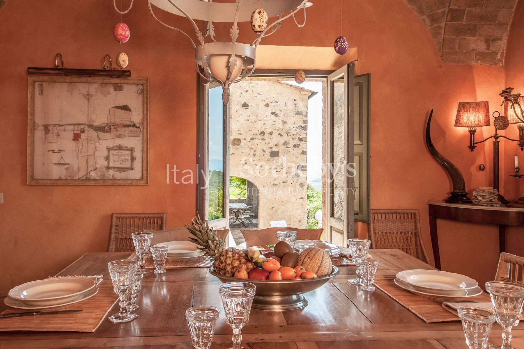 A charming Tuscan villa in the heart of Montalcino - 12