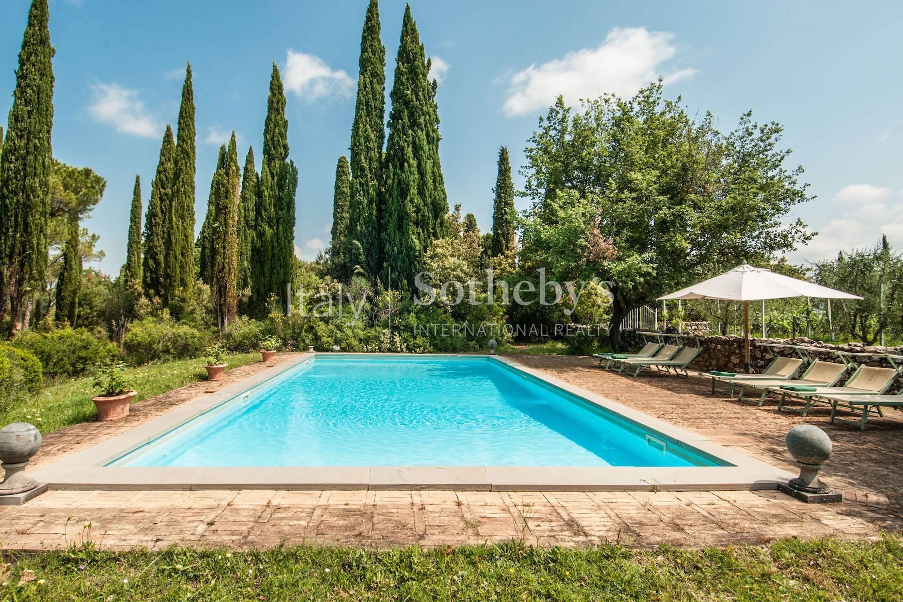 A charming Tuscan villa in the heart of Montalcino - 3