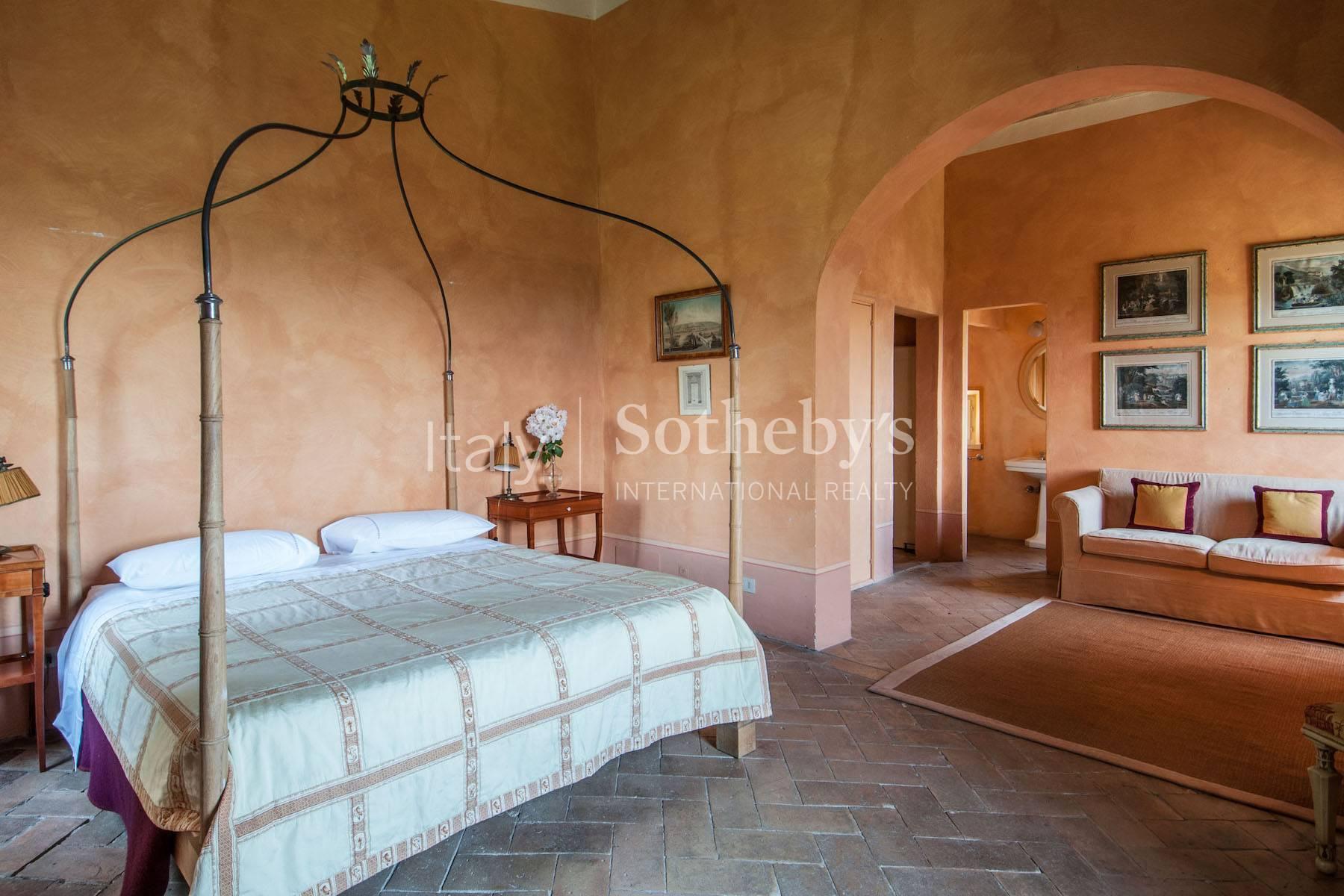 A charming Tuscan villa in the heart of Montalcino - 18