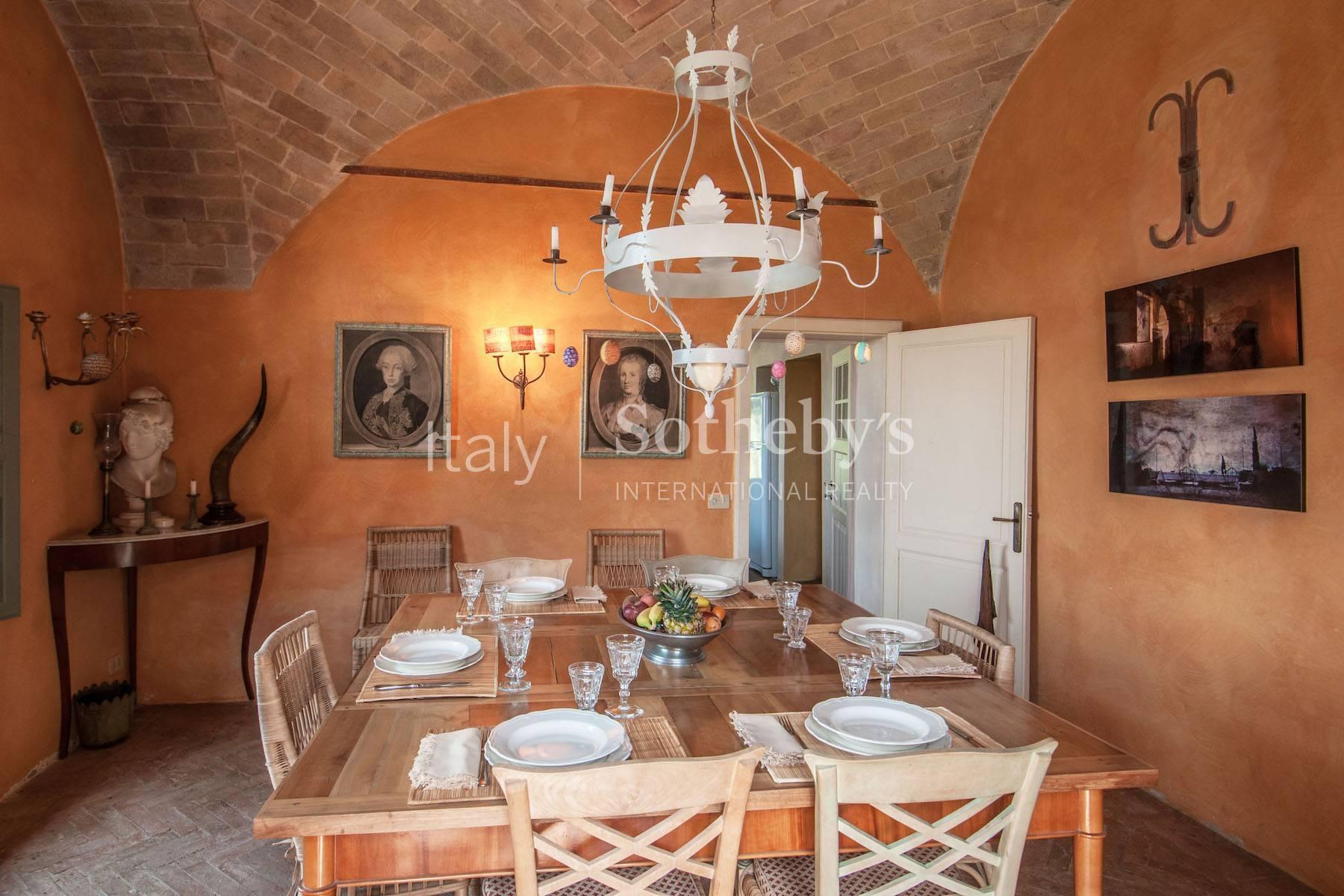 A charming Tuscan villa in the heart of Montalcino - 13