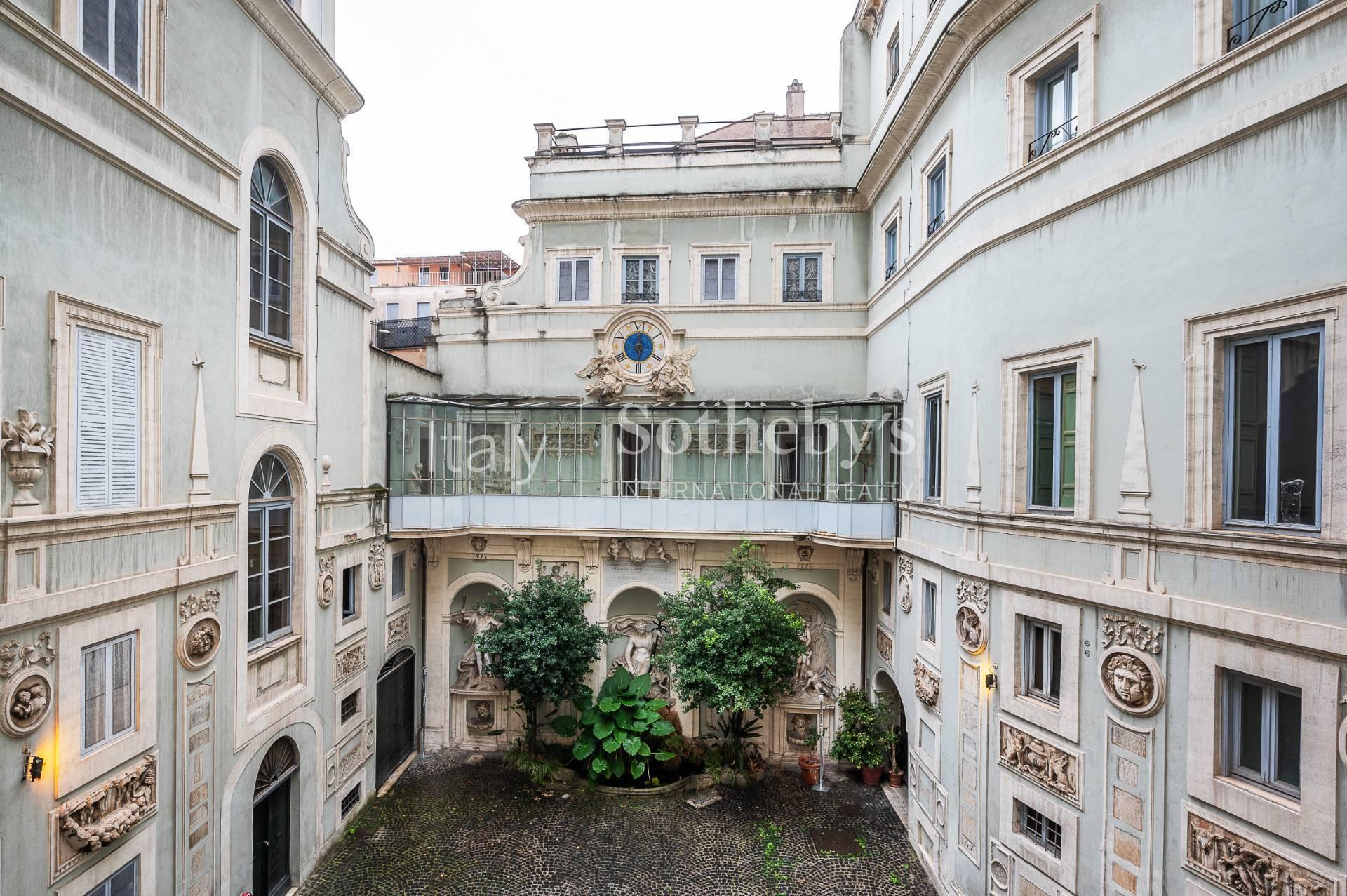 Palazzo Rondinini, historical building in the heart of Rome - 3