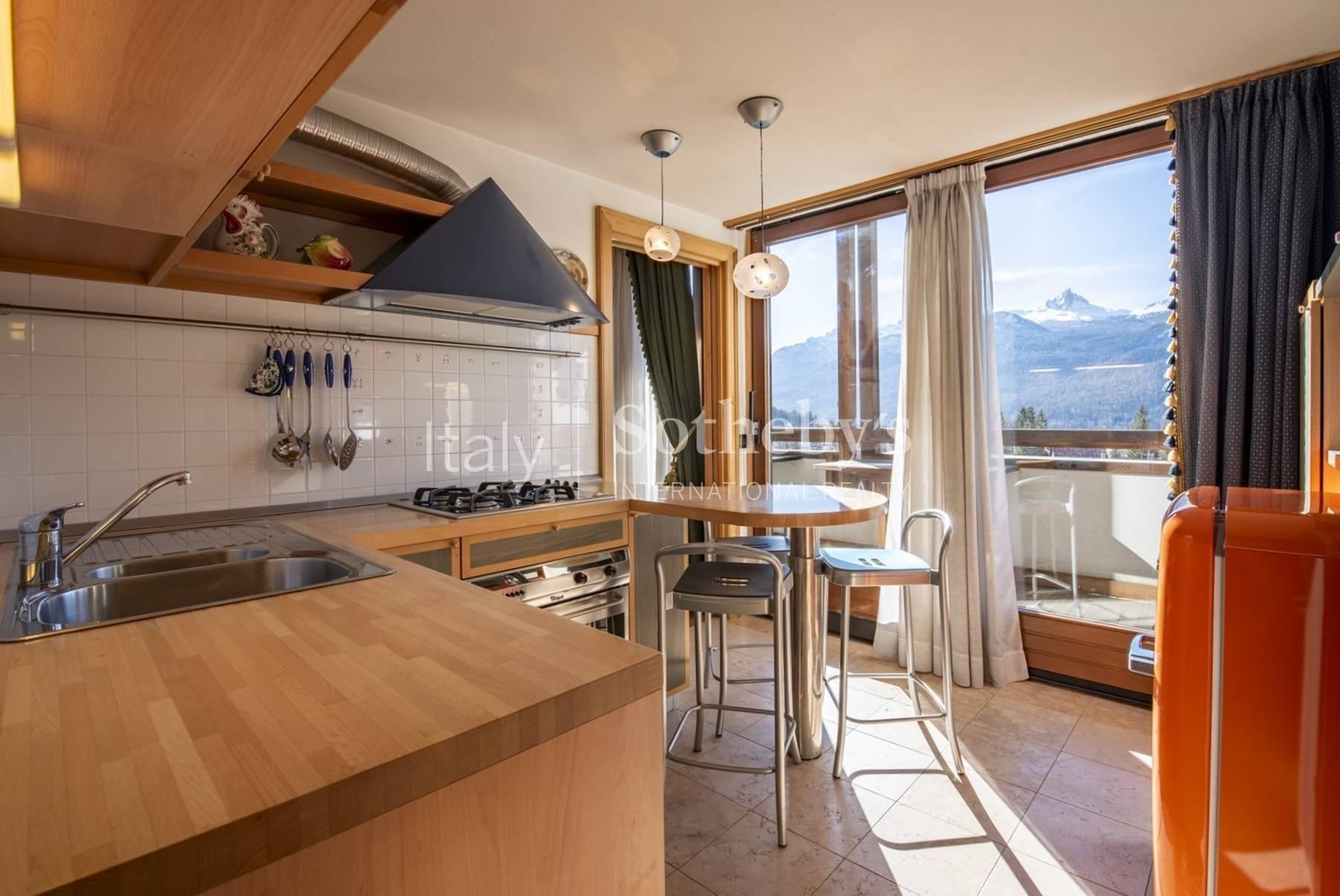 Penthouse with terrace in the heart of Cortina d'Ampezzo - 5