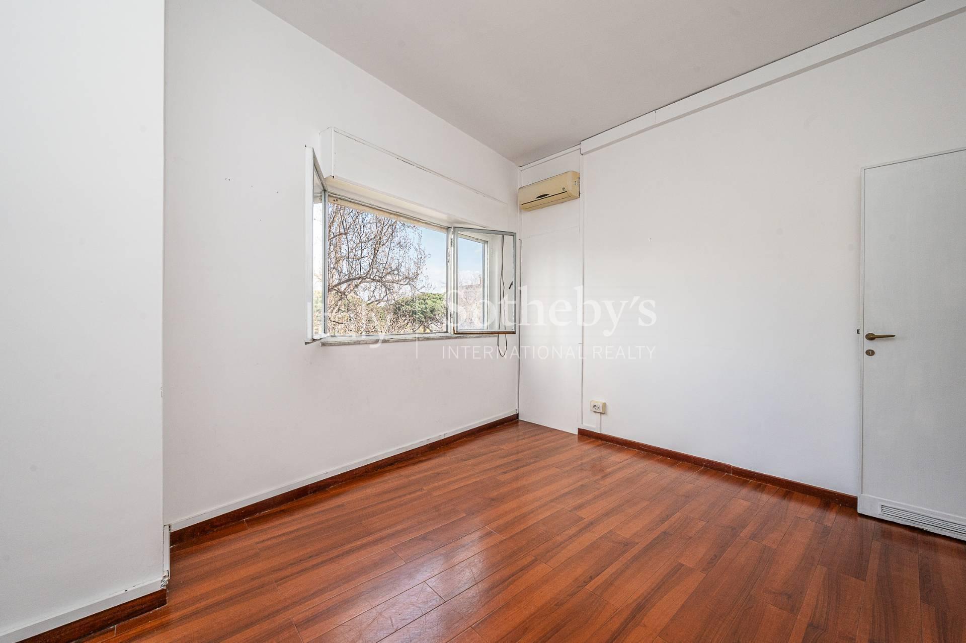 Luminoso appartamento con affacci nel verde, in vendita, Roma | Sotheby’s Realty Italy - 7