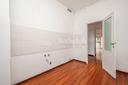 Luminoso appartamento con affacci nel verde, in vendita, Roma | Sotheby’s Realty Italy - 12