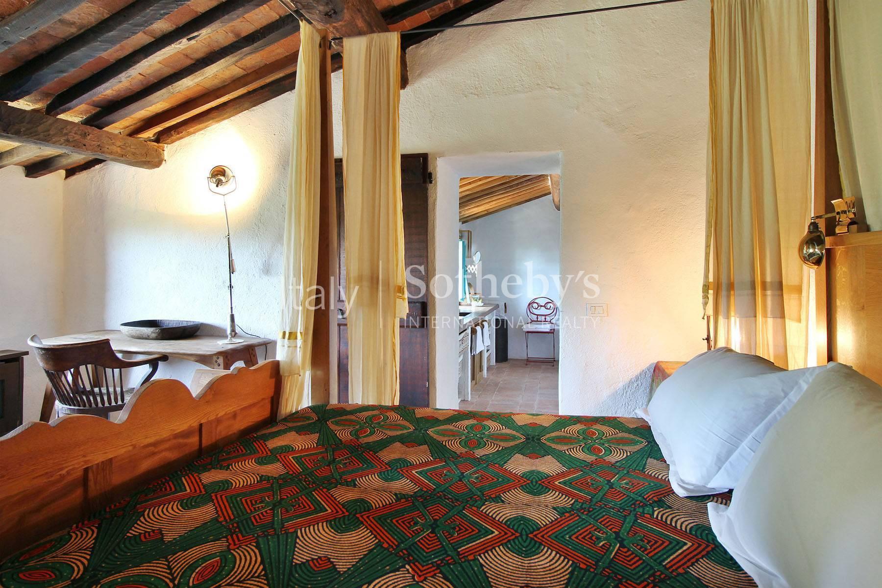 An exceptional property with a view of the Apuan Alps - 17