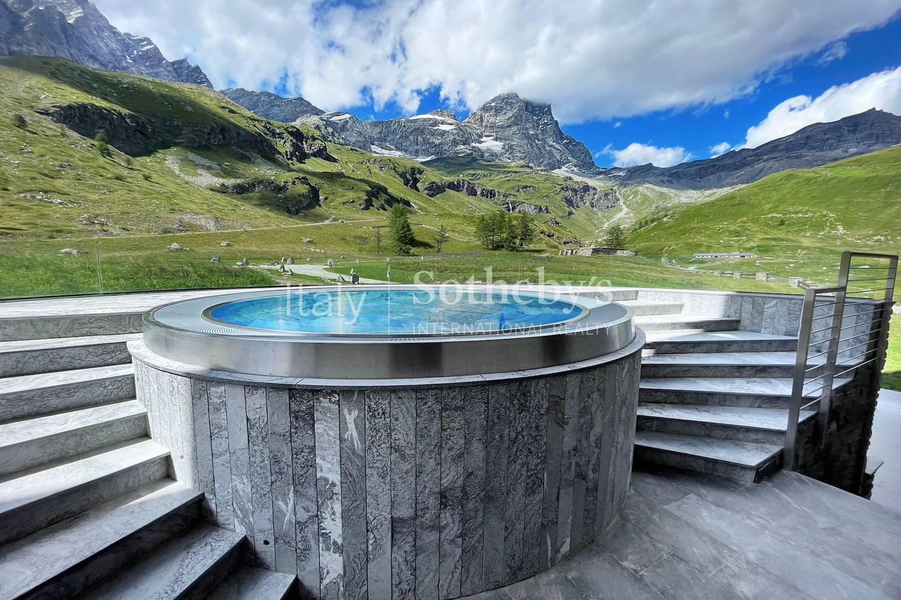 Exceptional Chalet in Cervinia's Most Prestigious Location - 5