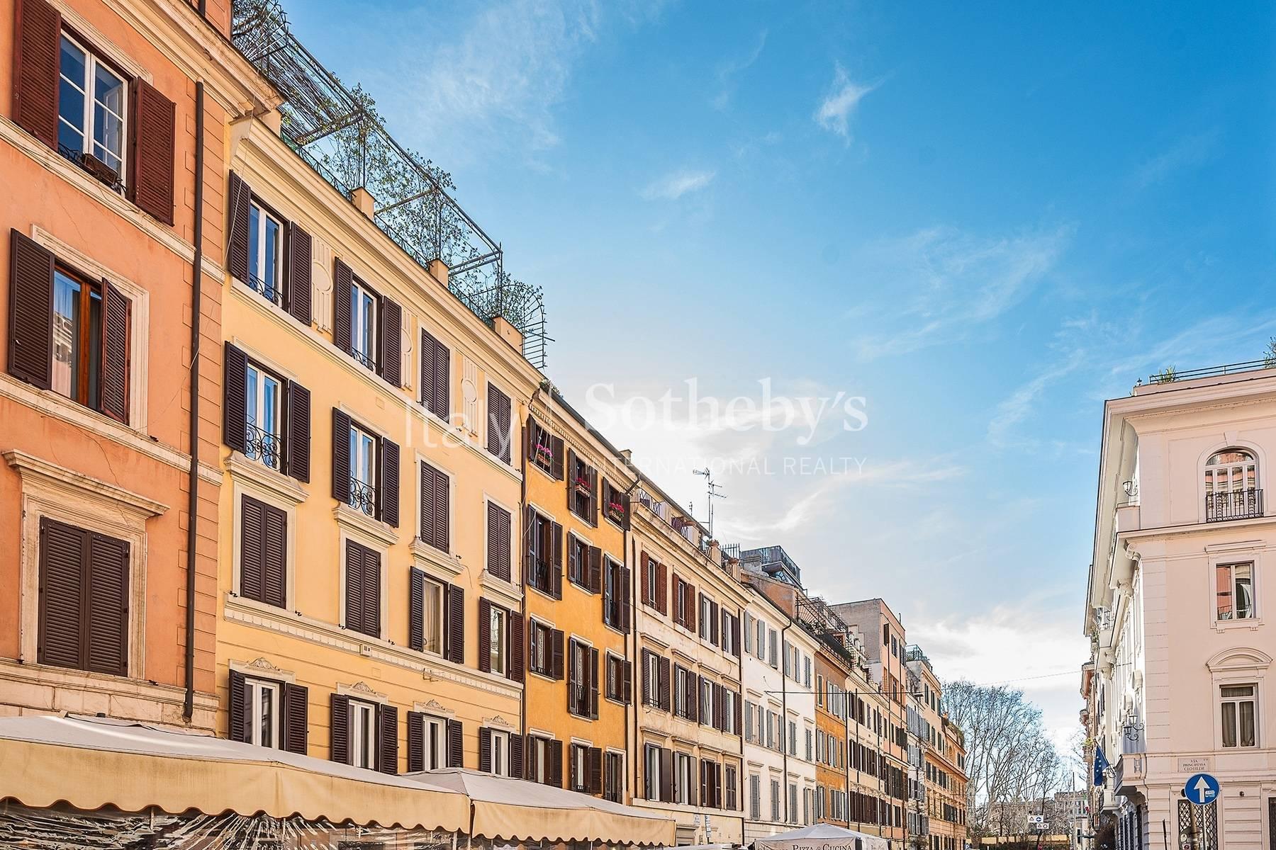 Splendido attico con terrazze nel centro storico di Roma, in vendita, Roma | Sotheby’s Realty Italy - 16