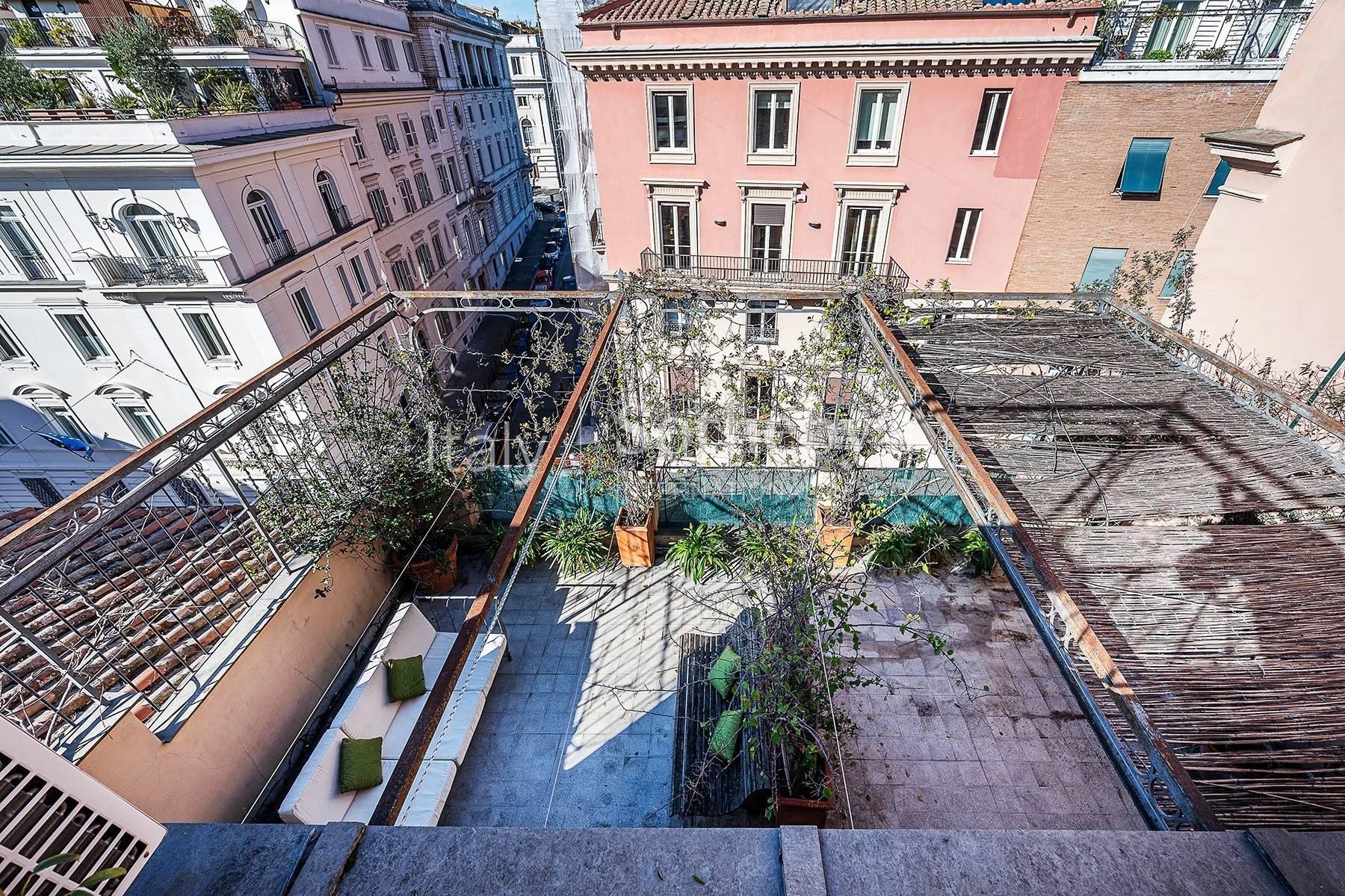 Splendido attico con terrazze nel centro storico di Roma, in vendita, Roma | Sotheby’s Realty Italy - 18
