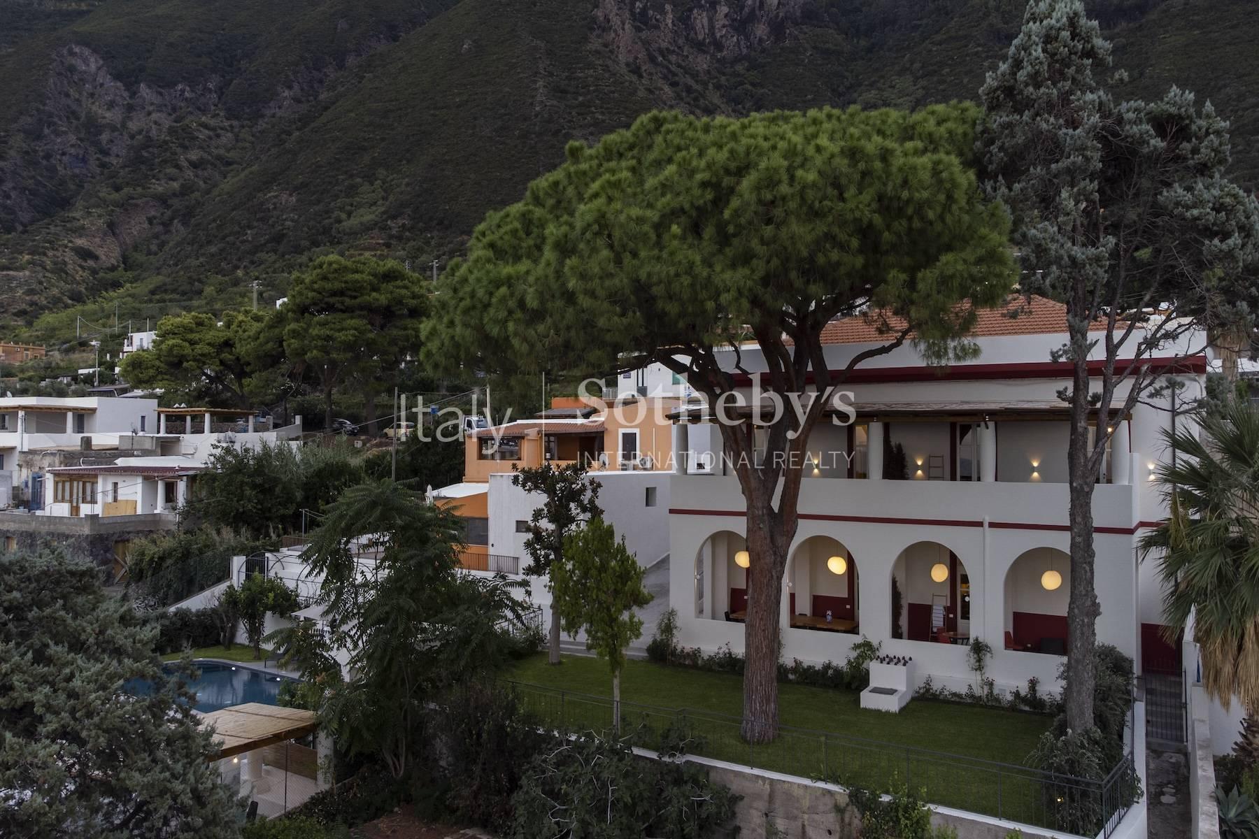 Villa Malvasia: un'elegante oasi nel cuore delle Isole Eolie, in affitto, Malfa | Sotheby’s Realty Italy - 18