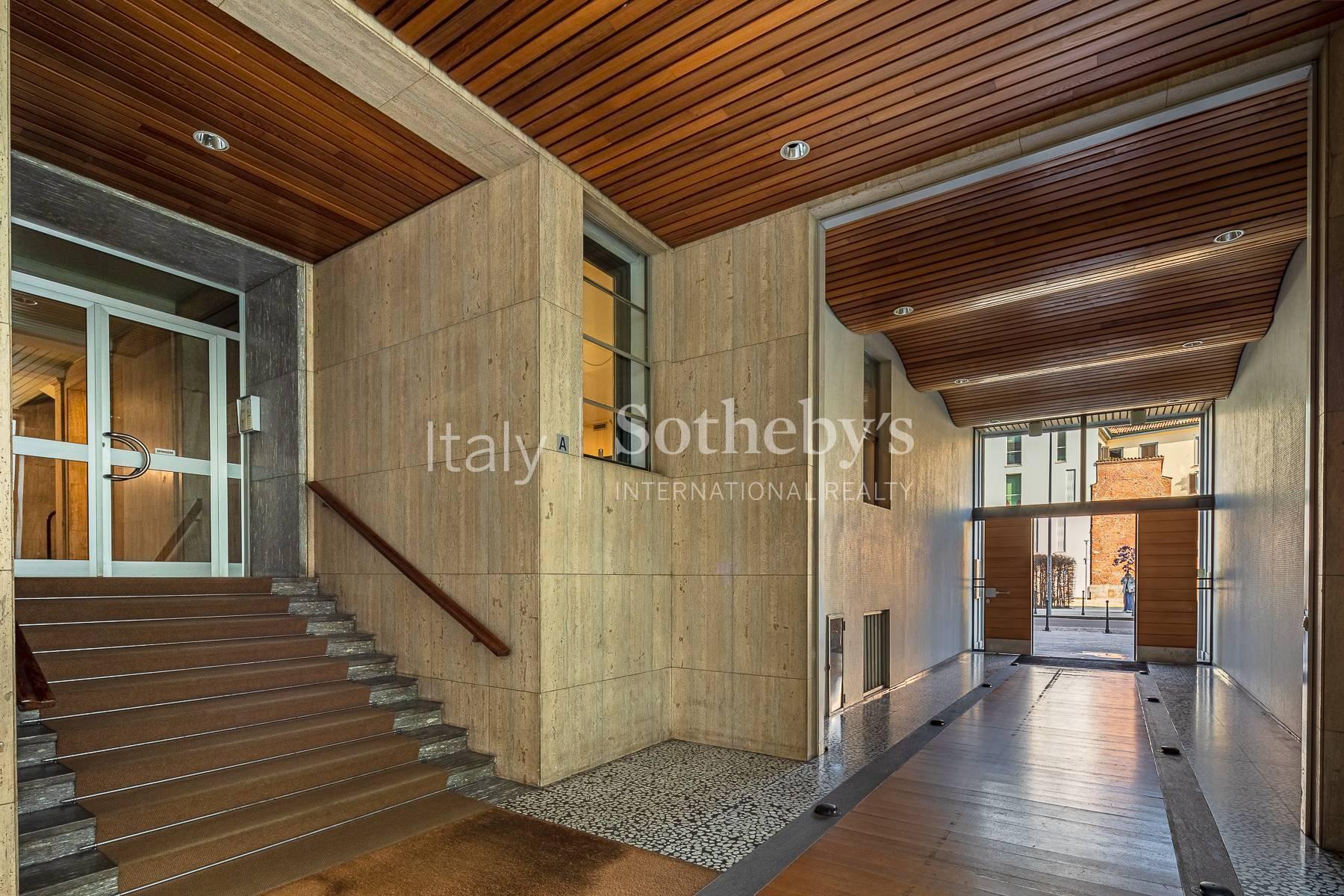 Appartamento all'ultimo piano in un palazzo di Minoletti, in vendita, Milano | Sotheby’s Realty Italy - 24