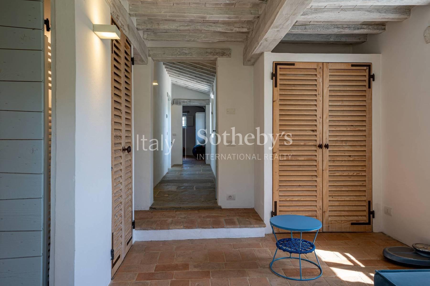 Esclusivo e moderno casale in pietra con piscina, in vendita, Città di Castello | Sotheby’s Realty Italy - 23