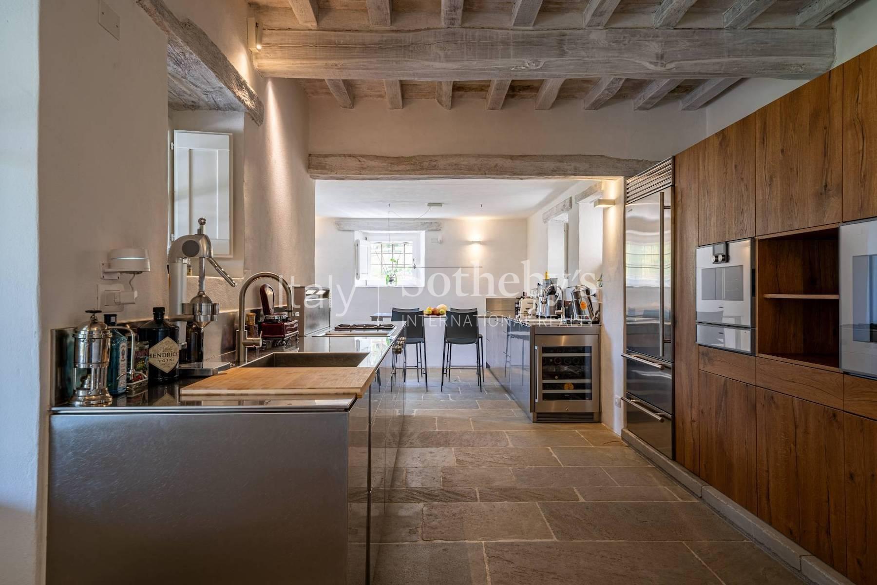 Esclusivo e moderno casale in pietra con piscina, in vendita, Città di Castello | Sotheby’s Realty Italy - 13