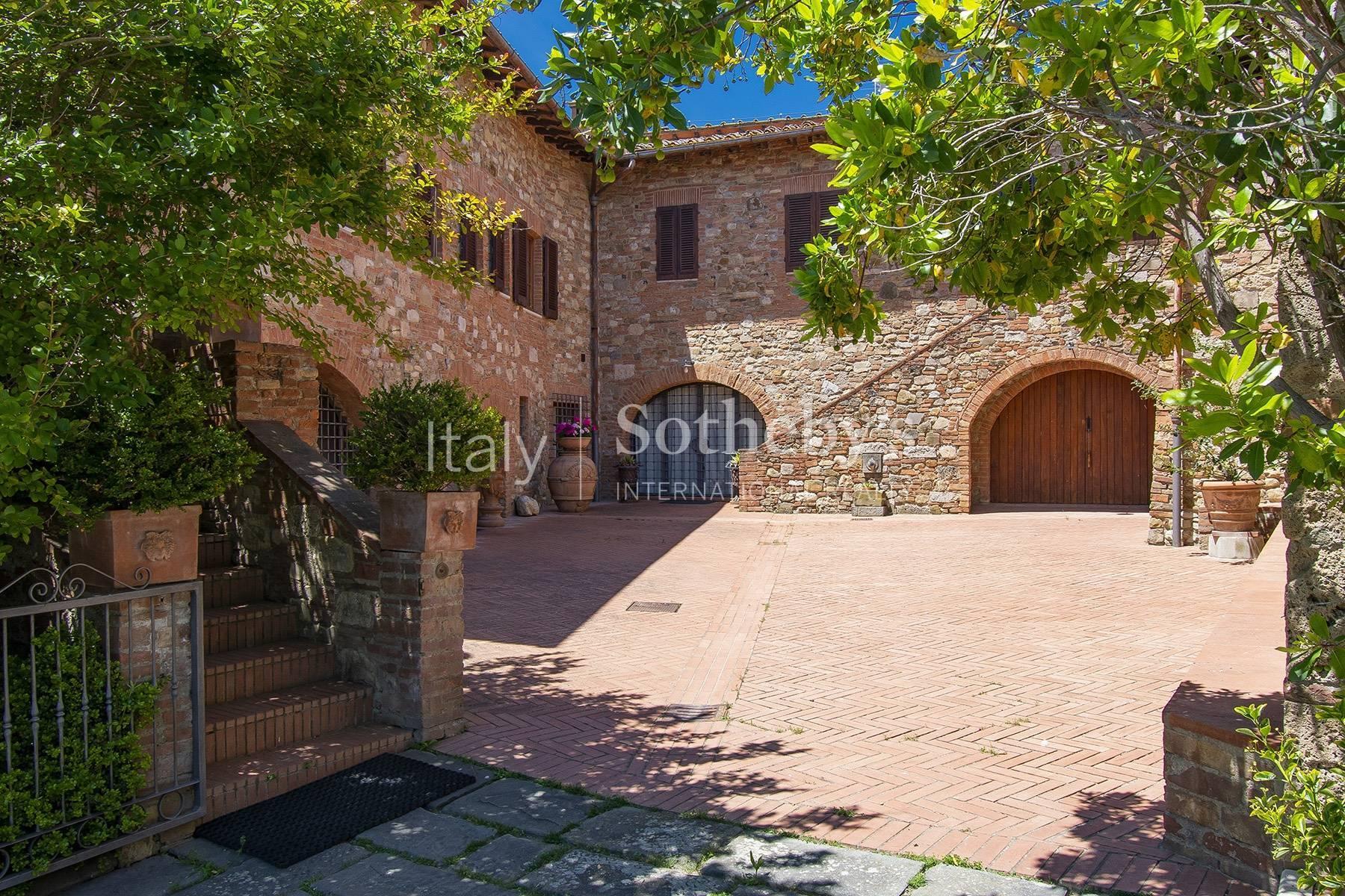 Esclusive wine estate in the heart of Chianti classico - 3