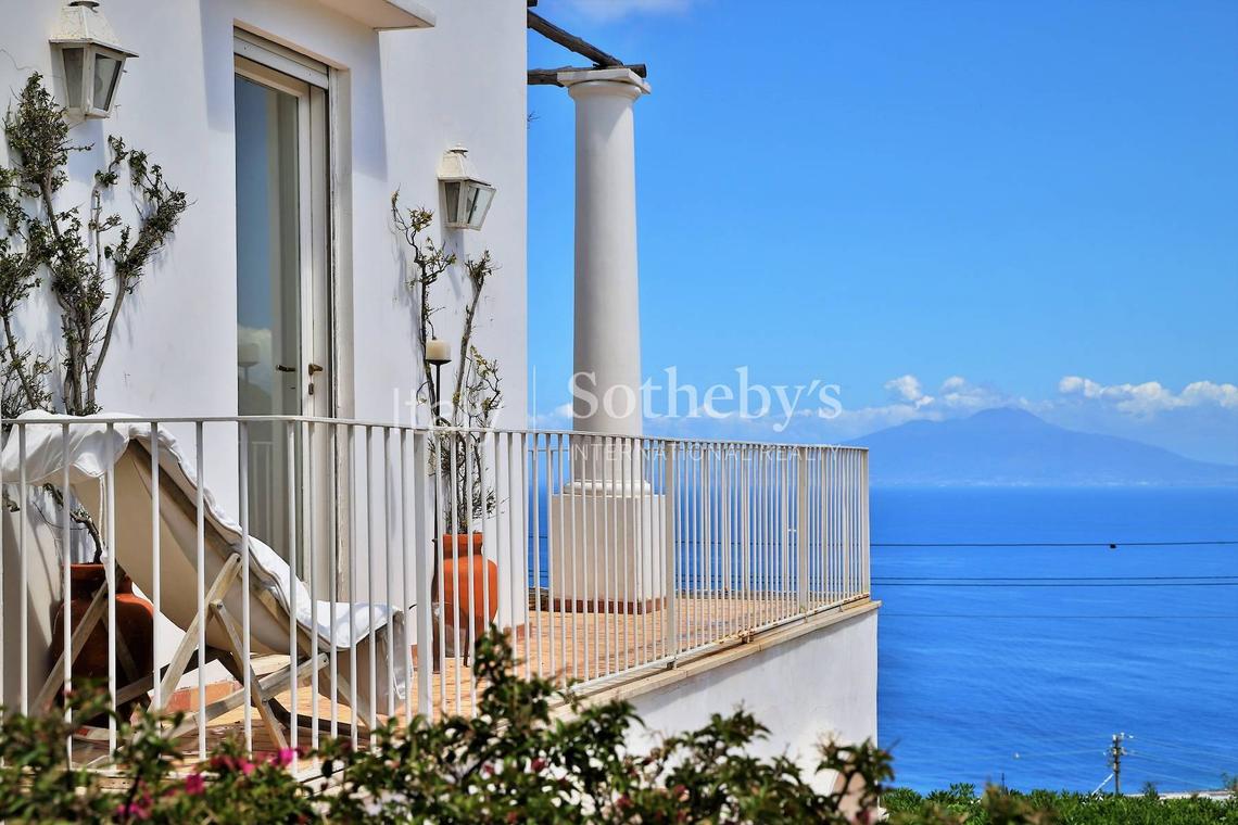 Villa Fiore, Enchanting Villa in Capri Villa For rent Capri Sotheby
