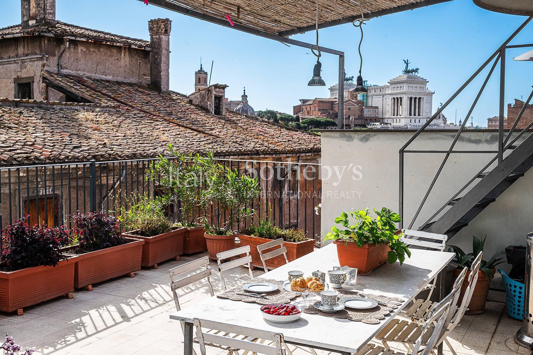 Palazzetto di charme con vista sul Colosseo, in vendita, Roma | Sotheby’s Realty Italy - 5