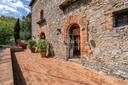 Incantevole Casolare toscano sulle colline di Lucca, in vendita, Borgo a Mozzano | Sotheby’s Realty Italy - 4