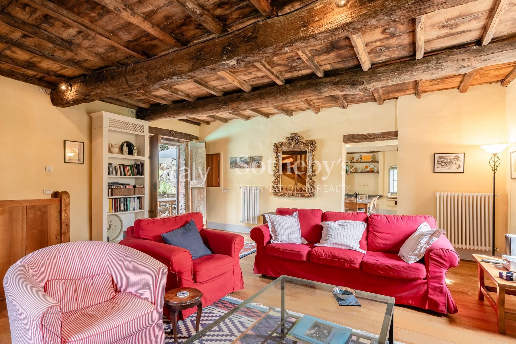 Incantevole Casolare toscano sulle colline di Lucca, in vendita, Borgo a Mozzano | Sotheby’s Realty Italy - 7