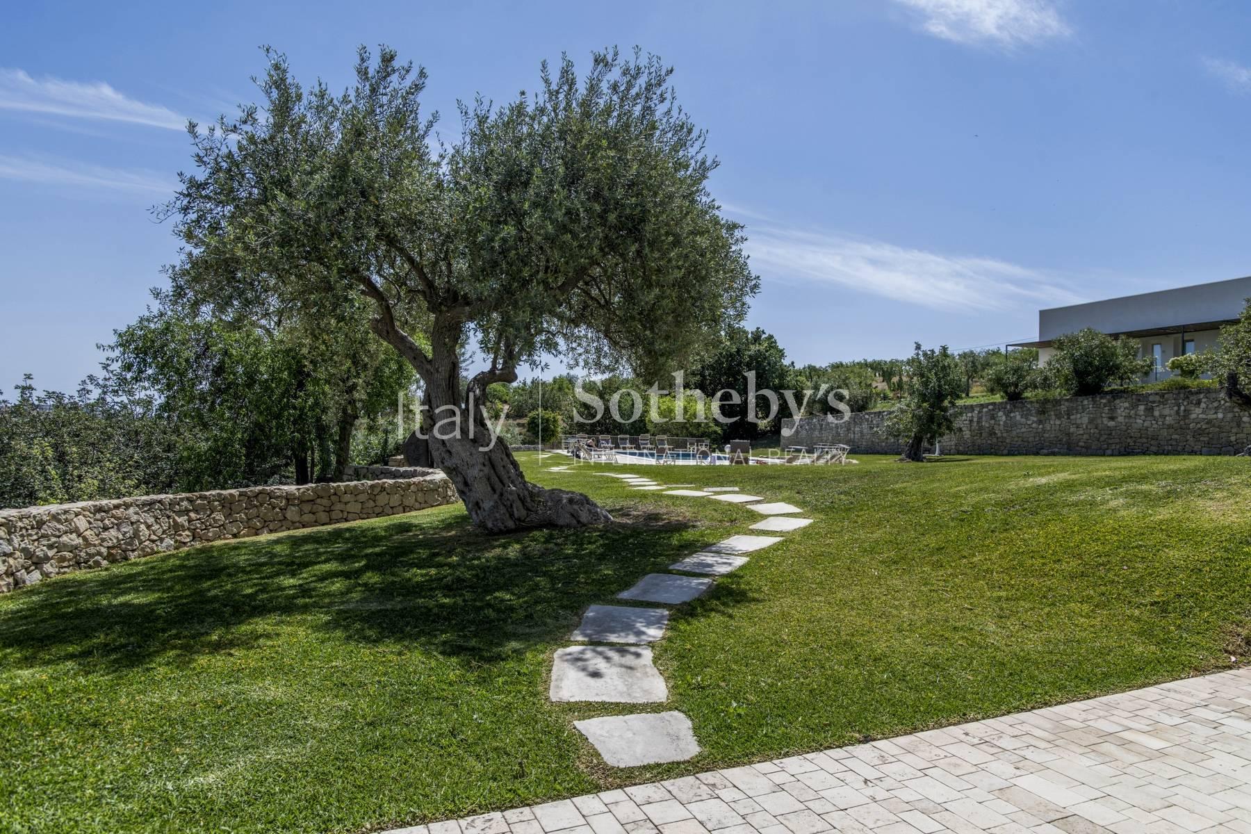 Antico baglio siciliano ristrutturato con vista su Noto, in vendita, Noto | Sotheby’s Realty Italy - 32