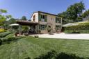 Incantevole villa con giardino nella campagna umbra, in vendita, Montefalco | Sotheby’s Realty Italy - 12