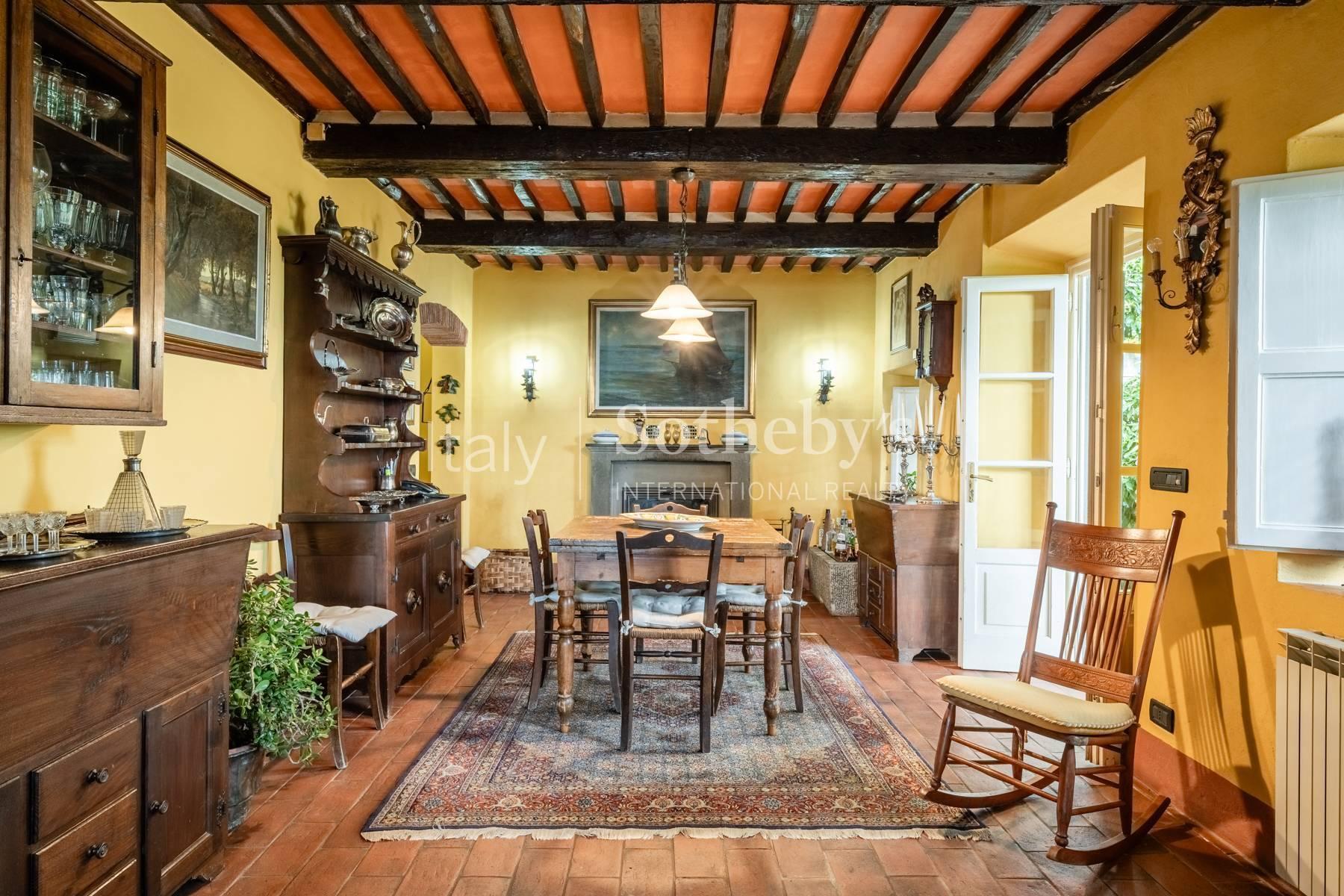 Antico casale con vista sulle colline di Lucca - 8