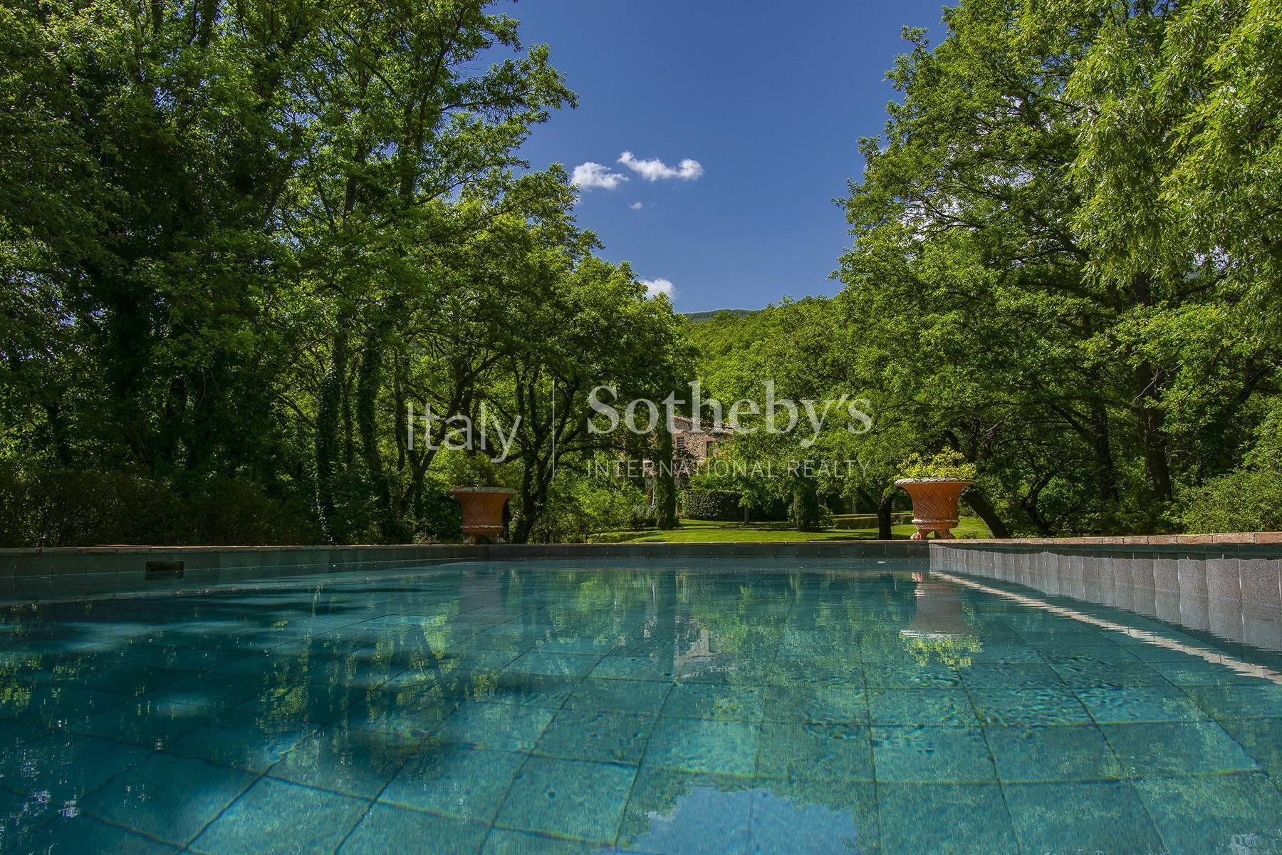 Storico casale con piscina e parco a San Casciano dei Bagni, in vendita, San Casciano dei Bagni | Sotheby’s Realty Italy - 12