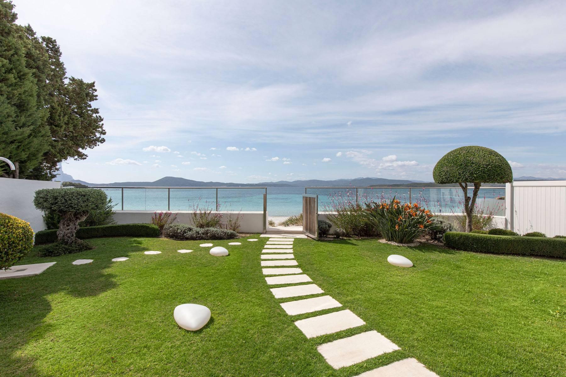 Moderna villa fronte mare a Pittulongu - 1