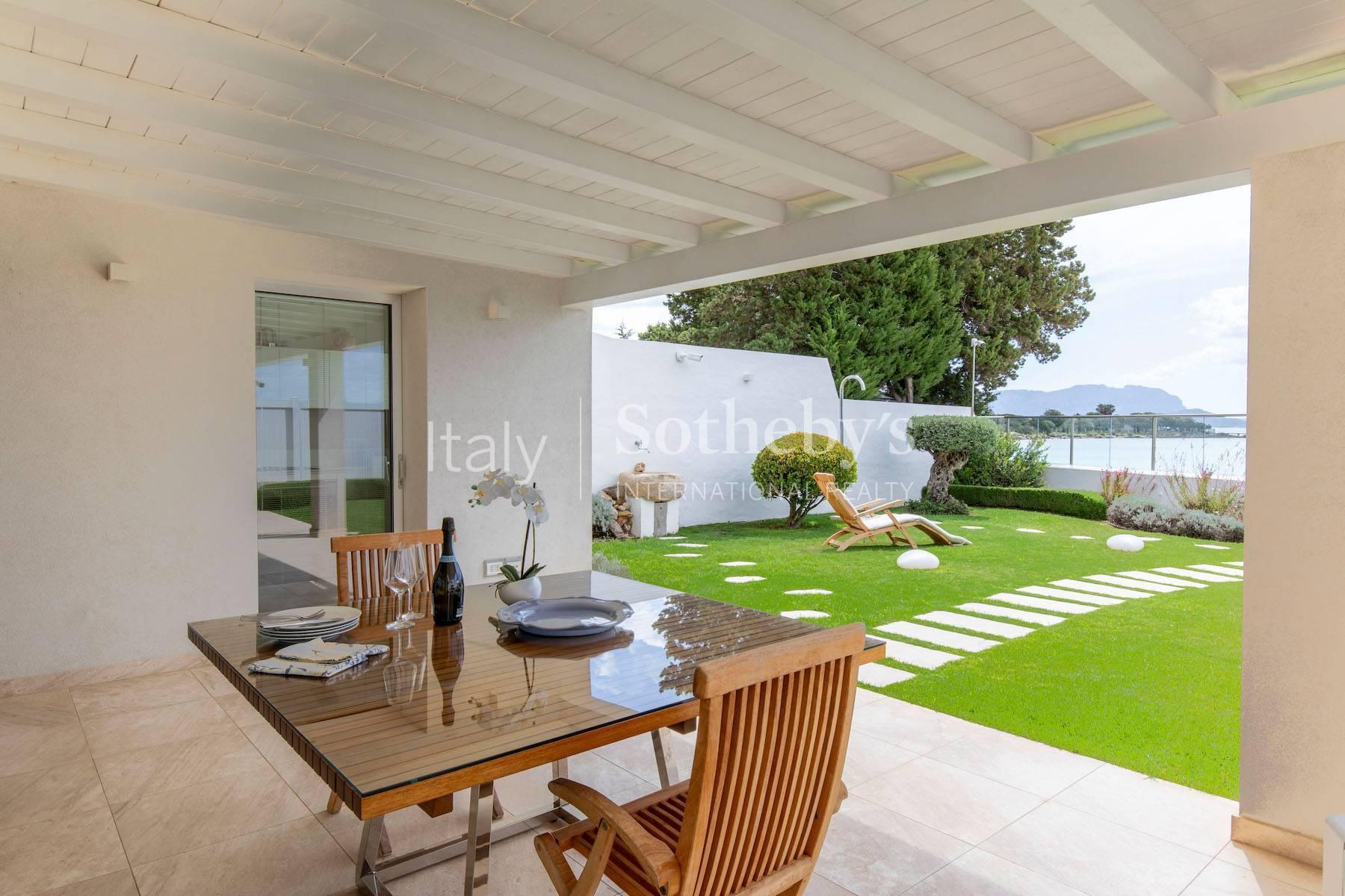 Moderna villa fronte mare a Pittulongu, in vendita, Olbia | Sotheby’s Realty Italy - 12