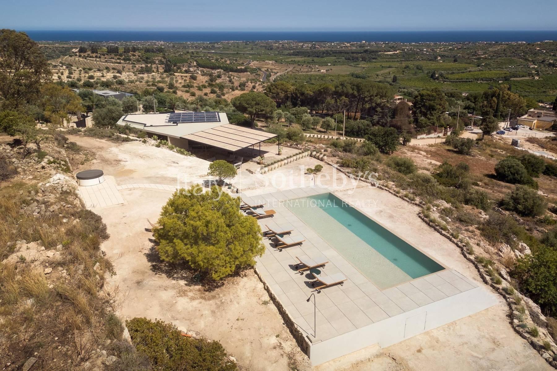 Casa Marotta, la casa di vetro nella Val di Noto, in affitto, Noto | Sotheby’s Realty Italy - 3