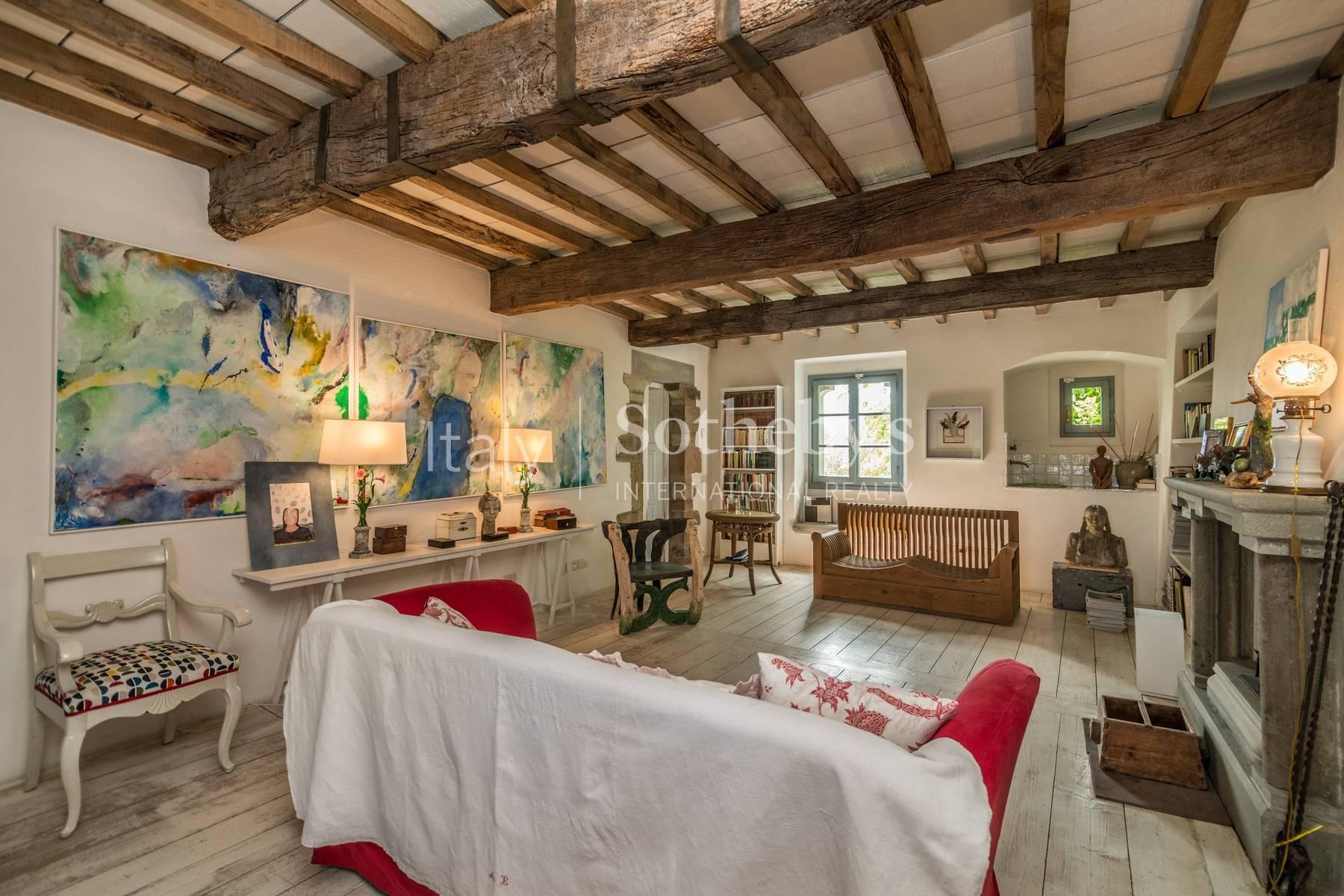 Splendido casale ristrutturato con annessi - 8