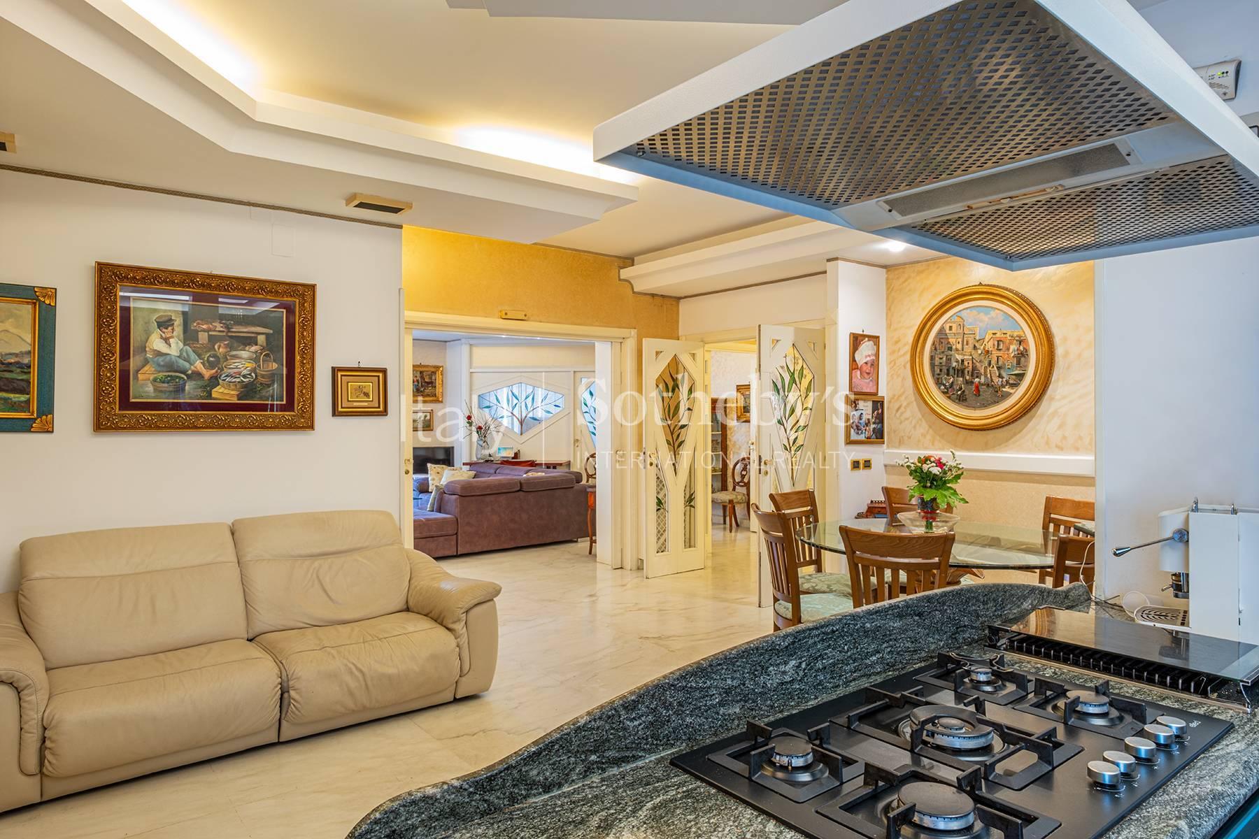 Ampio appartamento immerso nel verde al Vomero, in vendita, Napoli | Sotheby’s Realty Italy - 12