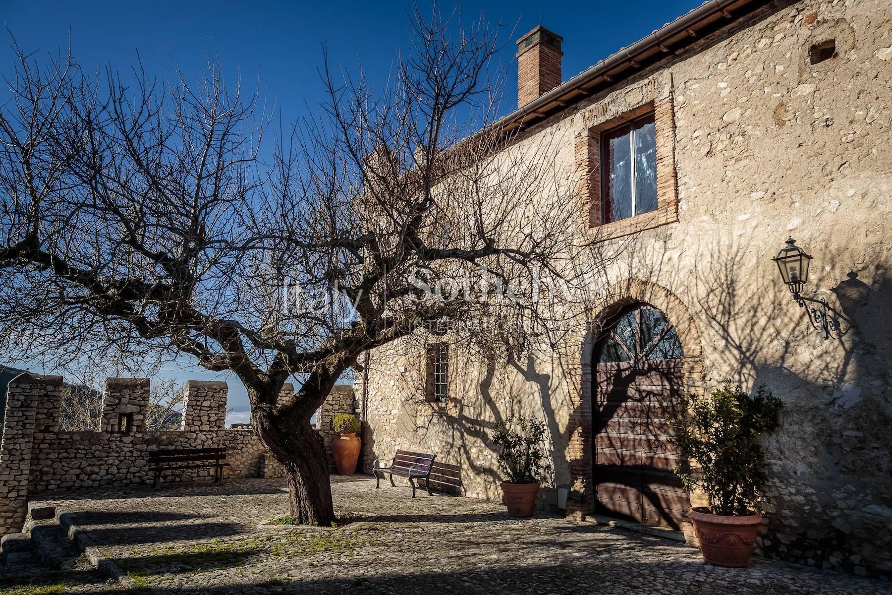 Magnifico castello medievale vicino Roma, in vendita, Nerola | Sotheby’s Realty Italy - 13