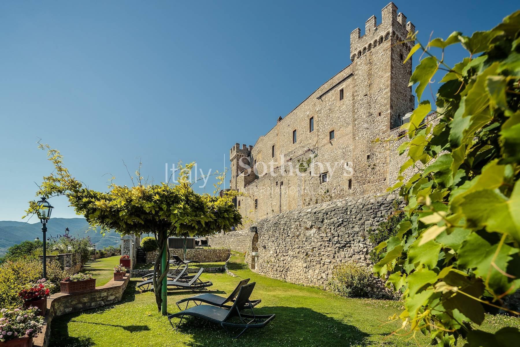 Magnifico castello medievale vicino Roma, in vendita, Nerola | Sotheby’s Realty Italy - 3