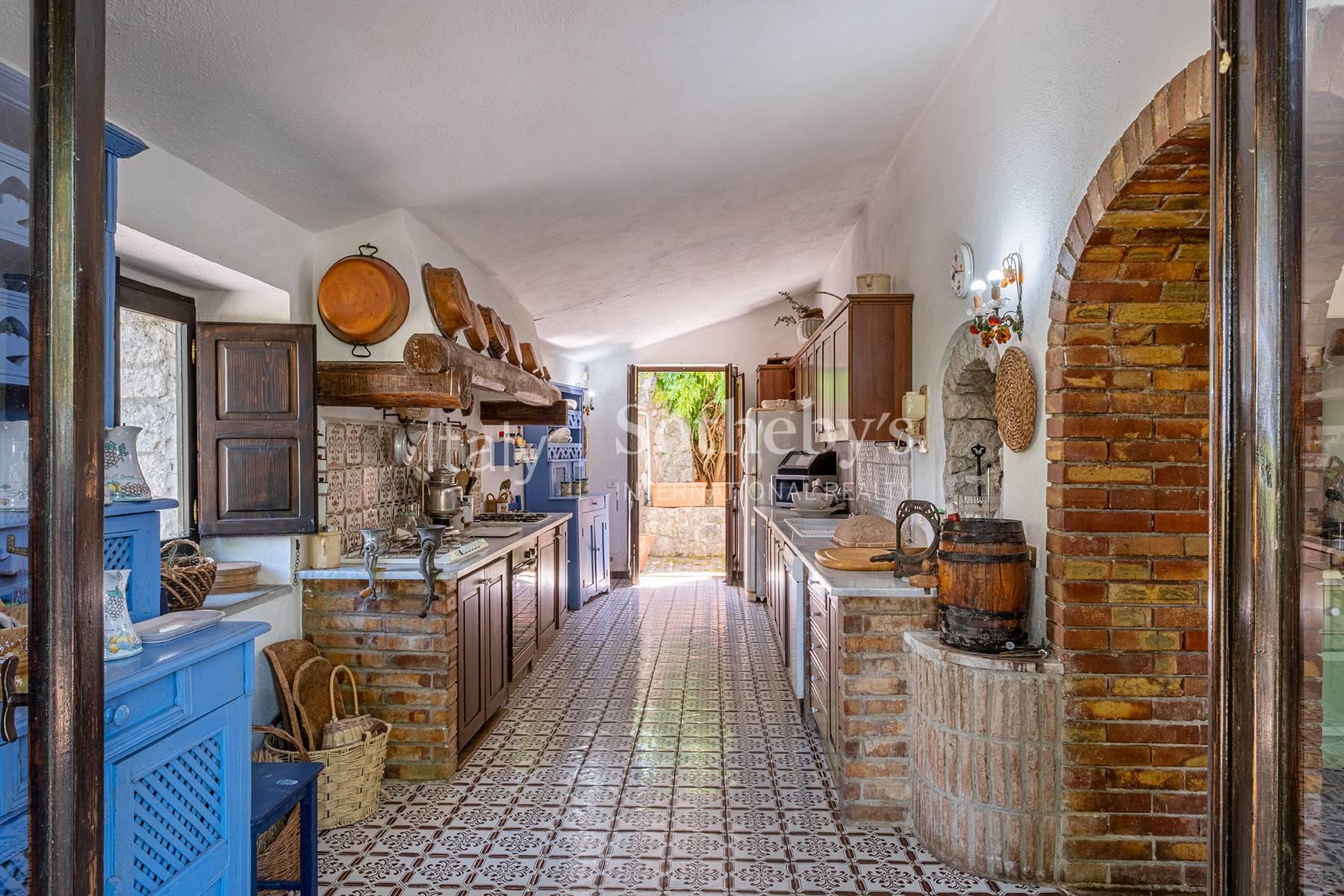 Tenuta di charme tra i vigneti ed uliveti, in vendita, Melizzano | Sotheby’s Realty Italy - 17