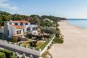 Villa sulla bellissima spiaggia di Santa Margherita di Pula, in vendita, Pula | Sotheby’s Realty Italy - 2