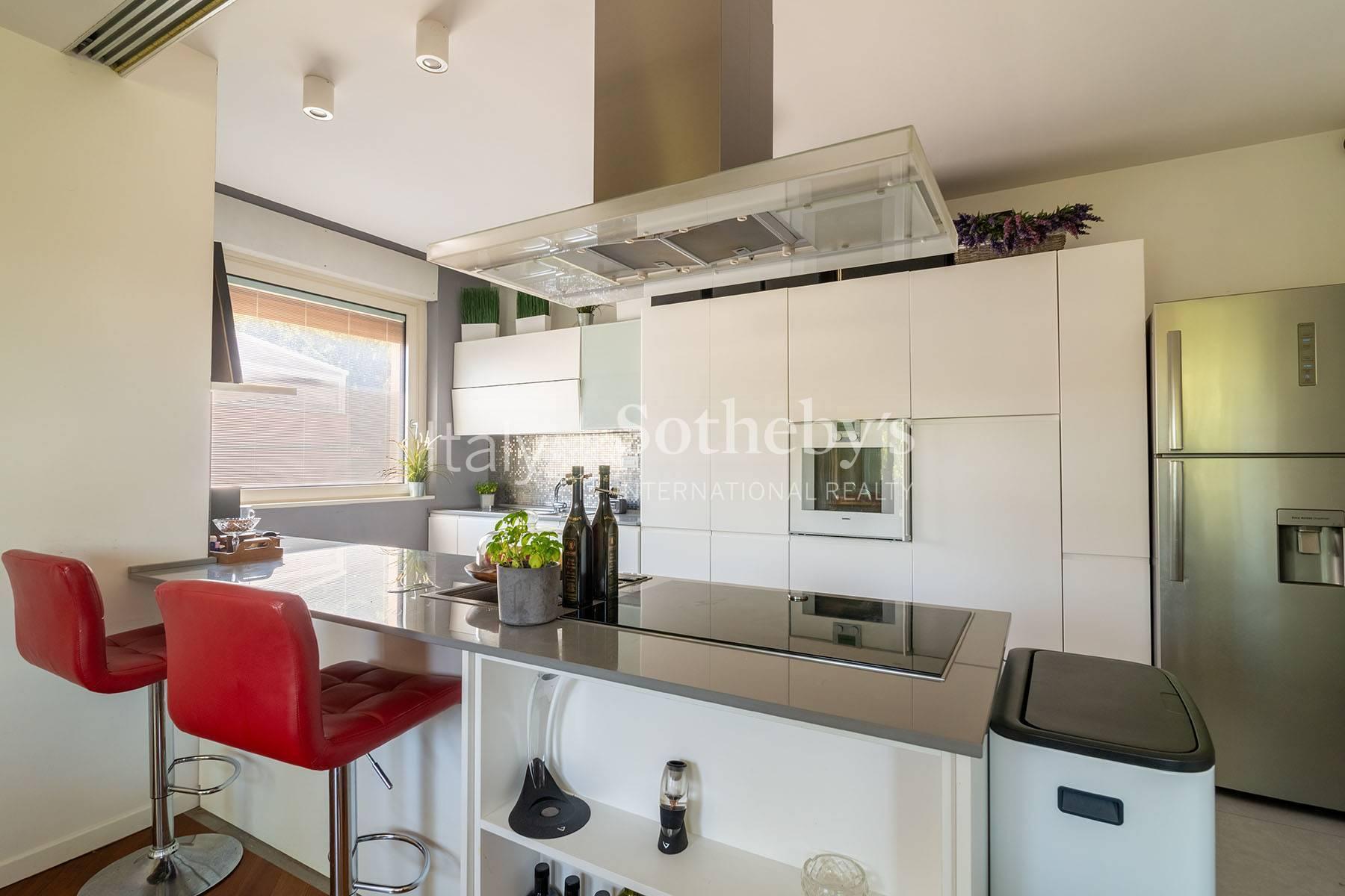 Luminoso appartamento con triplo affaccio, in vendita, Roma | Sotheby’s Realty Italy - 7