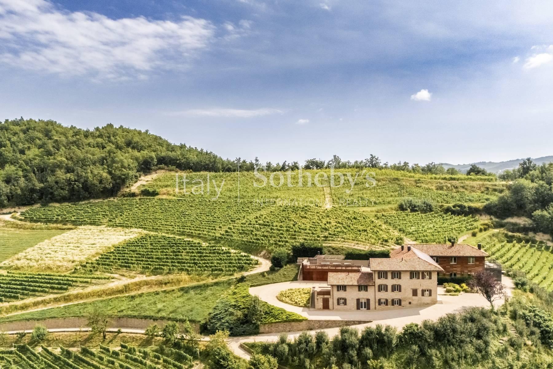 Magnifica proprietà con azienda vitivinicola nelle Langhe, in vendita, Rocchetta Belbo | Sotheby’s Realty Italy - 4
