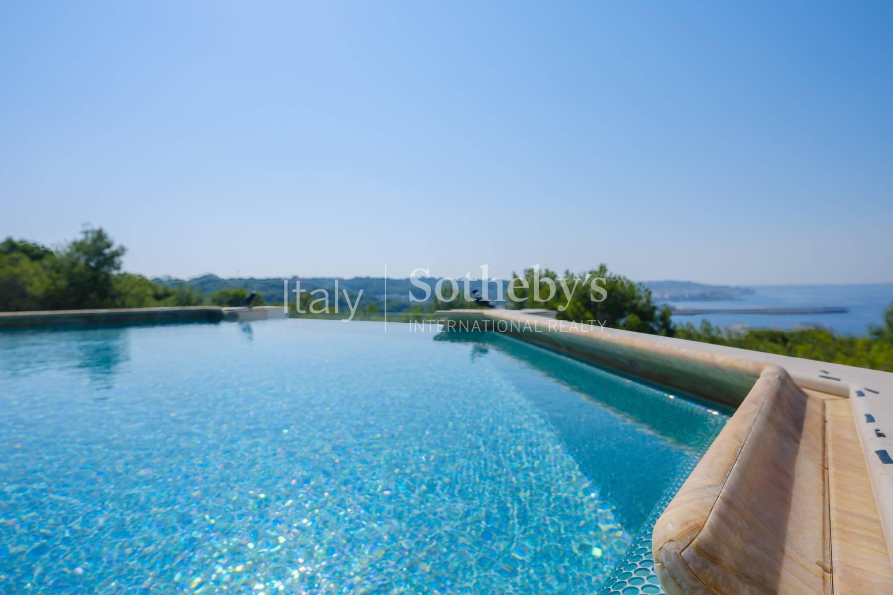 Prestigious villa with sea view pool - 3
