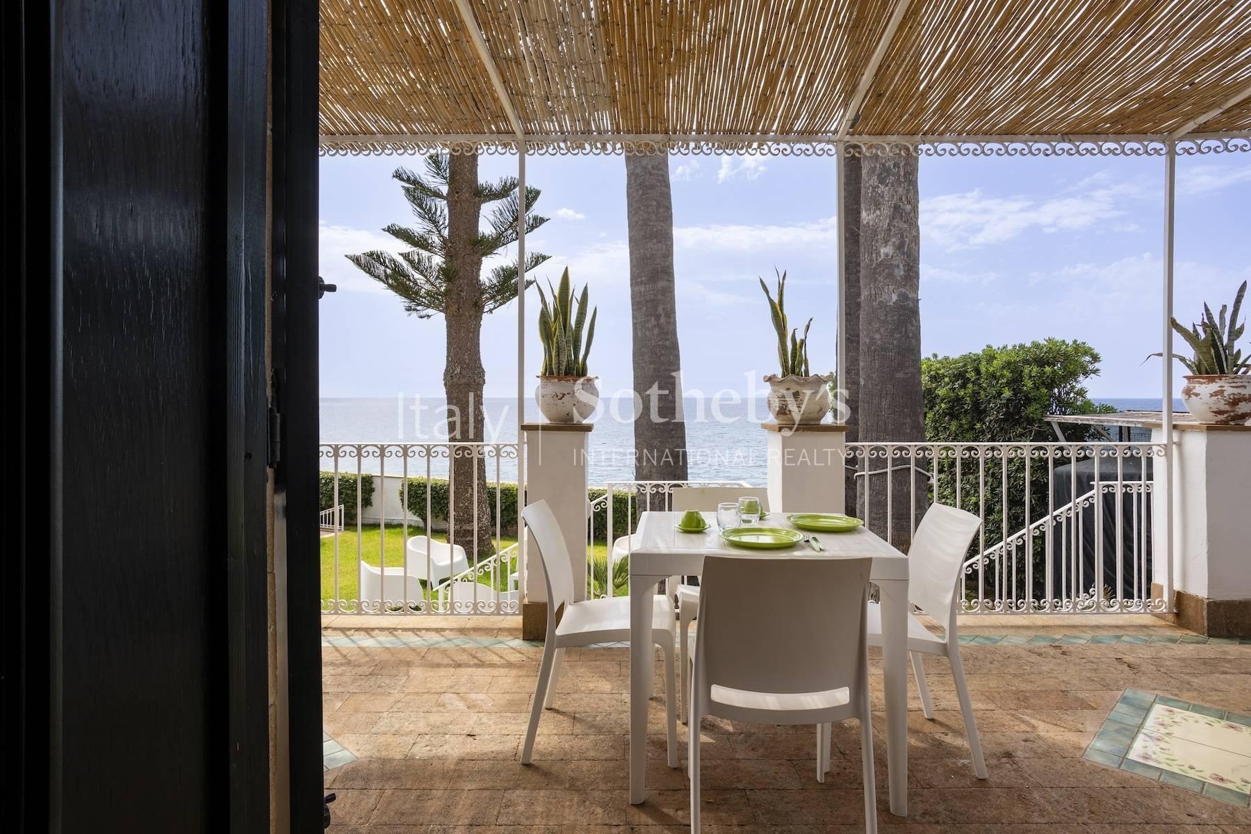 Villa esclusiva con accesso diretto al mare di Fontane Bianche - 7