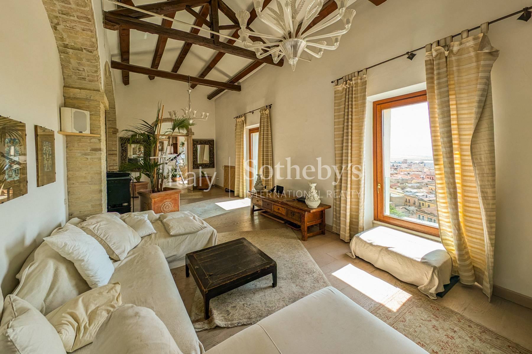 Panoramico appartamento nel centro dello storico borgo di Castello, in vendita, Cagliari | Sotheby’s Realty Italy - 3