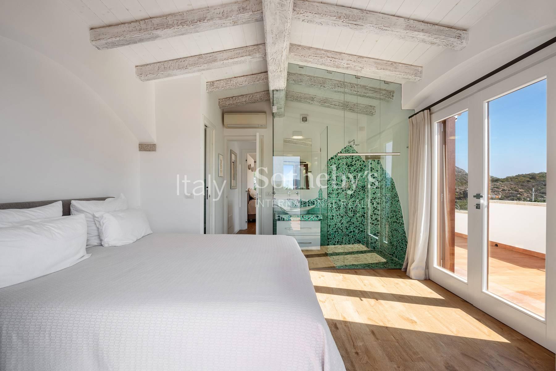 Villa ristrutturata con piscina a Porto Istana, in vendita, Olbia | Sotheby’s Realty Italy - 8