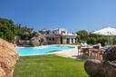 Villa ristrutturata con piscina a Porto Istana, in vendita, Olbia | Sotheby’s Realty Italy - 1