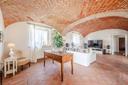Casale di charme nelle colline del Monferrato, in vendita, Vignale Monferrato | Sotheby’s Realty Italy - 7