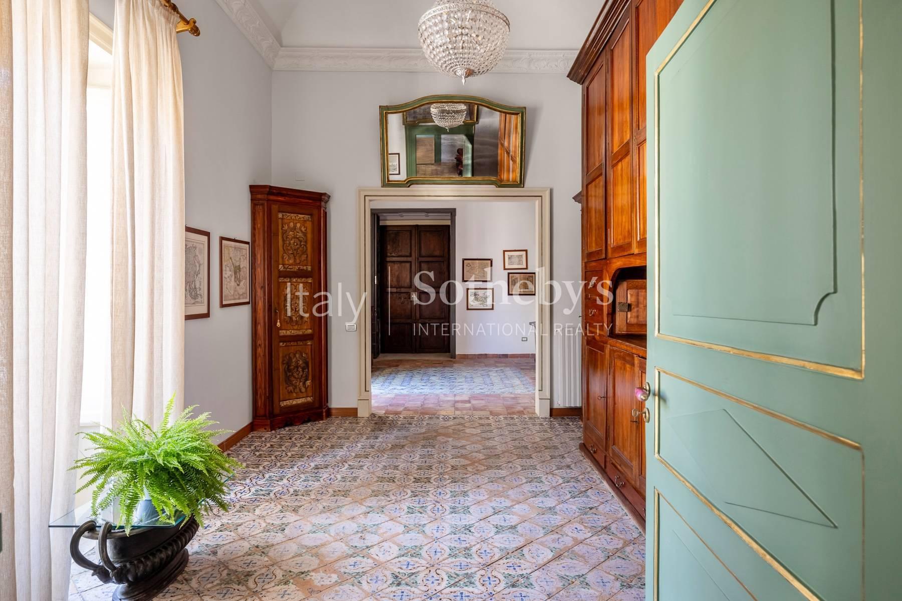 Pregevole attico nel centro storico di Palermo - 8